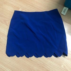 BRAND NEW WITH TAG FOREVER 21 SCALLOP SKIRT size m